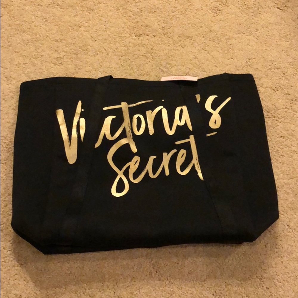 Brand new Victoria’s Secret insulated tote